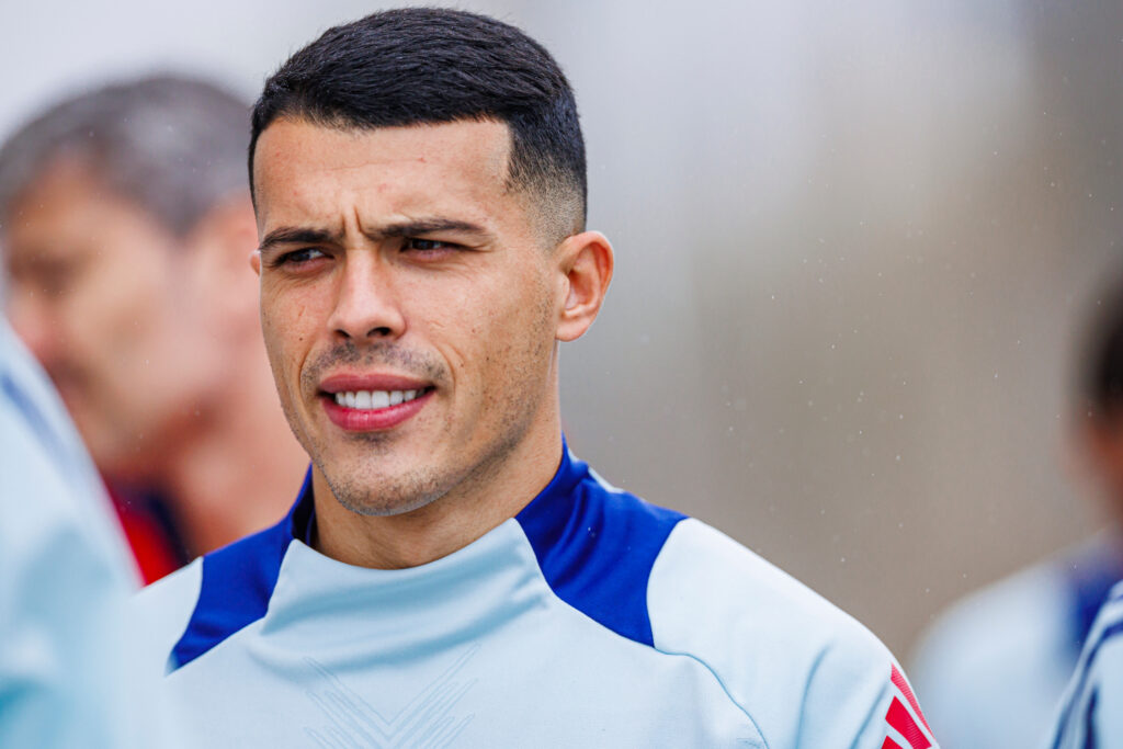 Pedro Porro en un entrenamiento de la selección española RFEF
